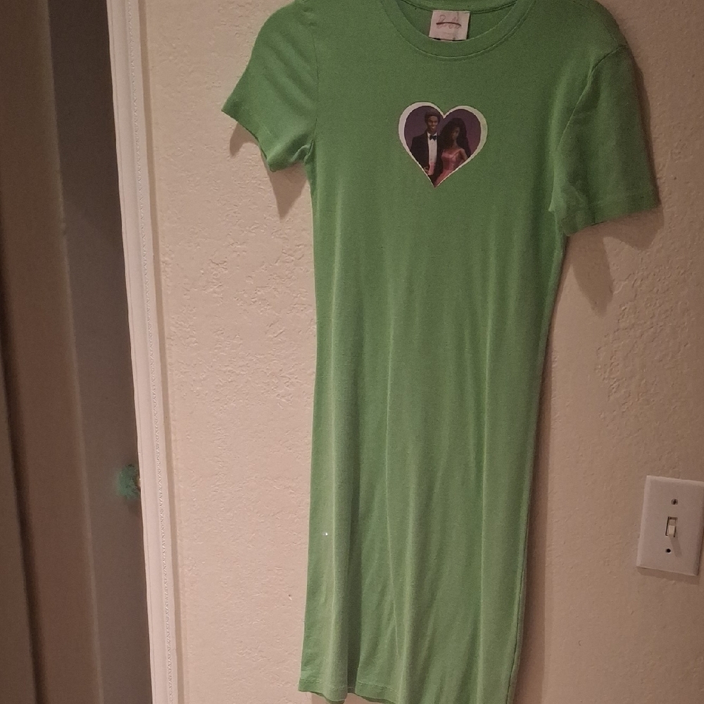 Green Heart Graphic T-Shirt Dress